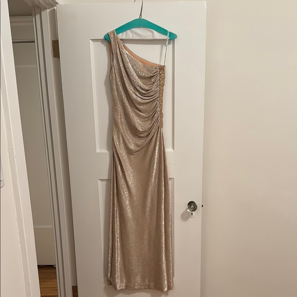 Elegant Gold One-Shoulder Dress